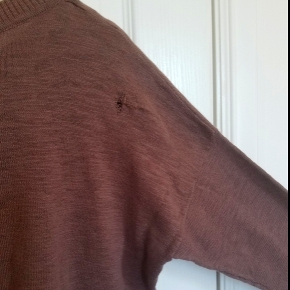 🔥[FREE ADD ON] Forever 21 Brown Thin Sweater - Picture 2 of 2